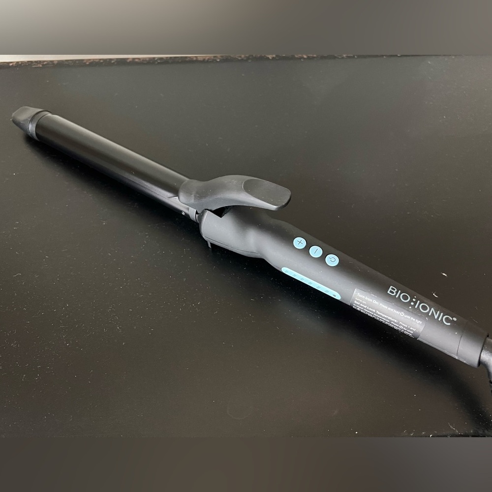 Like new Bioionic 1” curling iron extended length